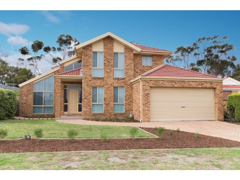 5 Emerson Court, Roxburgh Park VIC 3064