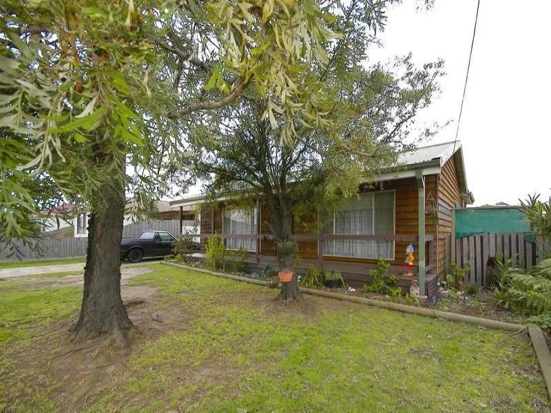 16 Tucker Street, Fawkner VIC 3060