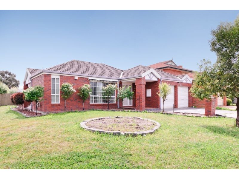 1 Howson Place, Roxburgh Park VIC 3064