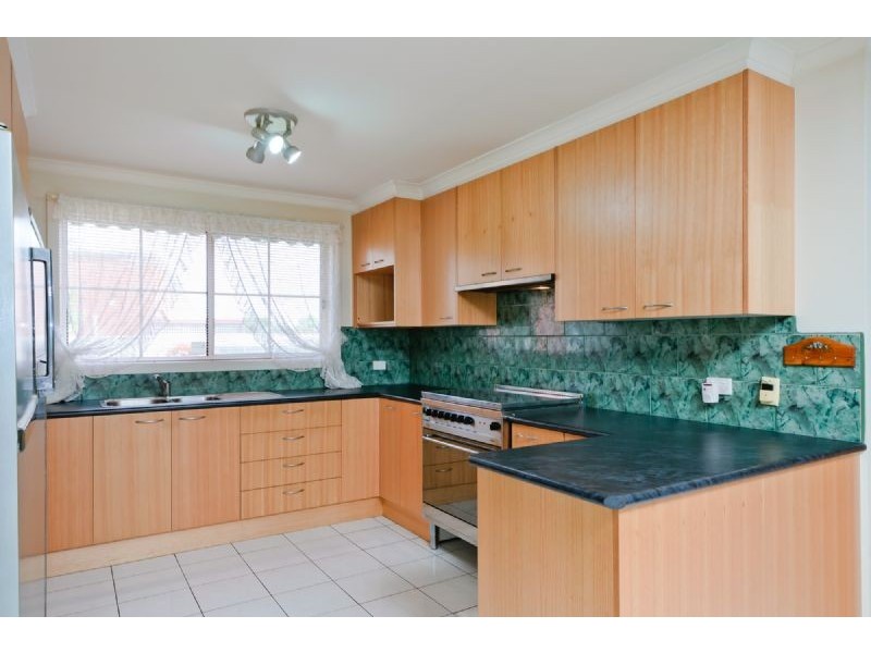 1 Howson Place, Roxburgh Park VIC 3064