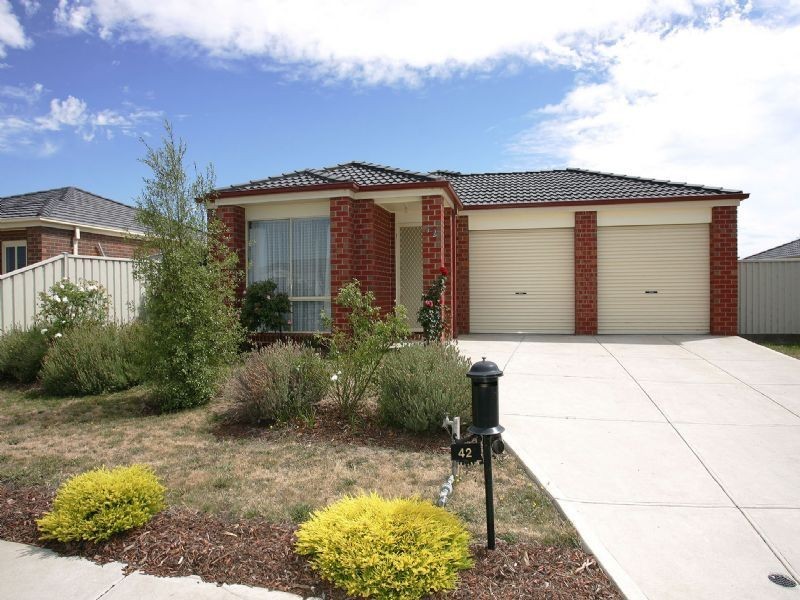 42 Emerald Circuit, Craigieburn VIC 3064
