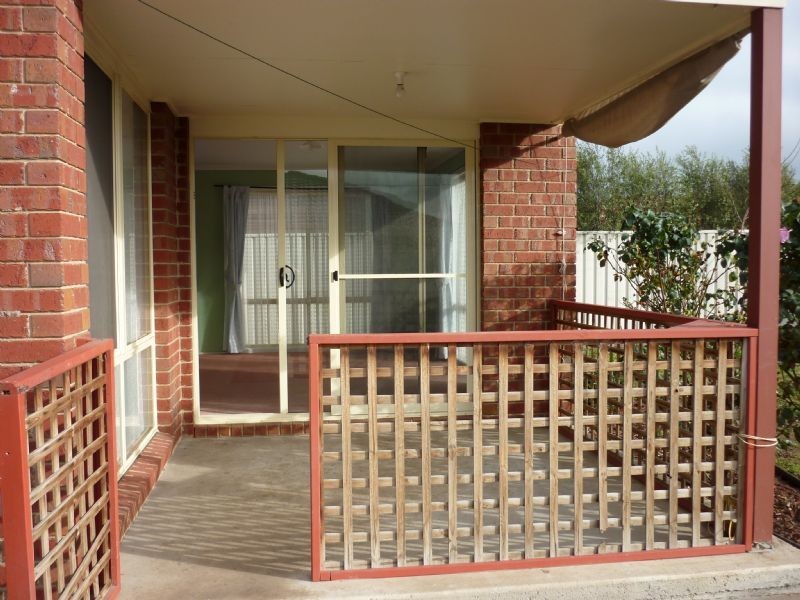 42 Emerald Circuit, Craigieburn VIC 3064