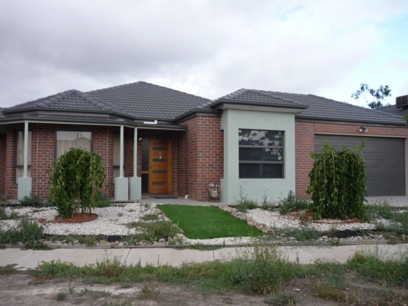 15 Healesville Place, Craigieburn VIC 3064