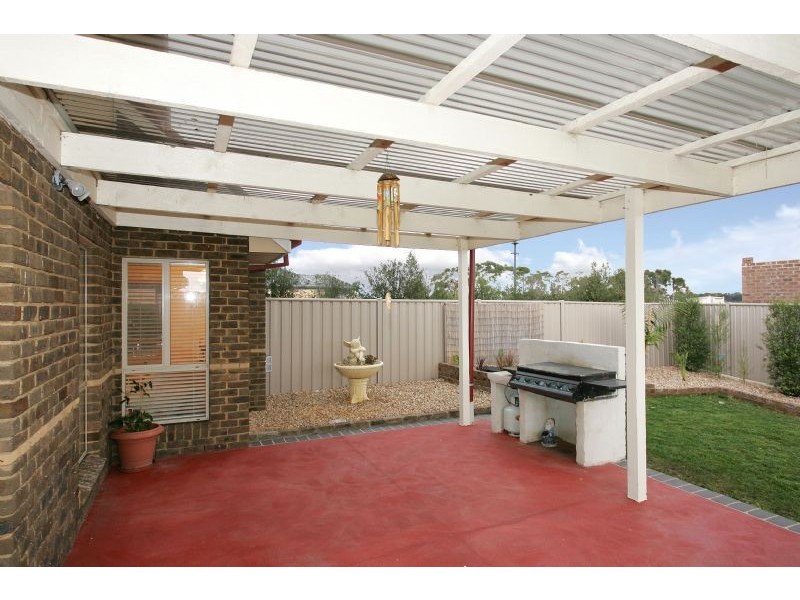 2 Dampier Close, Craigieburn VIC 3064