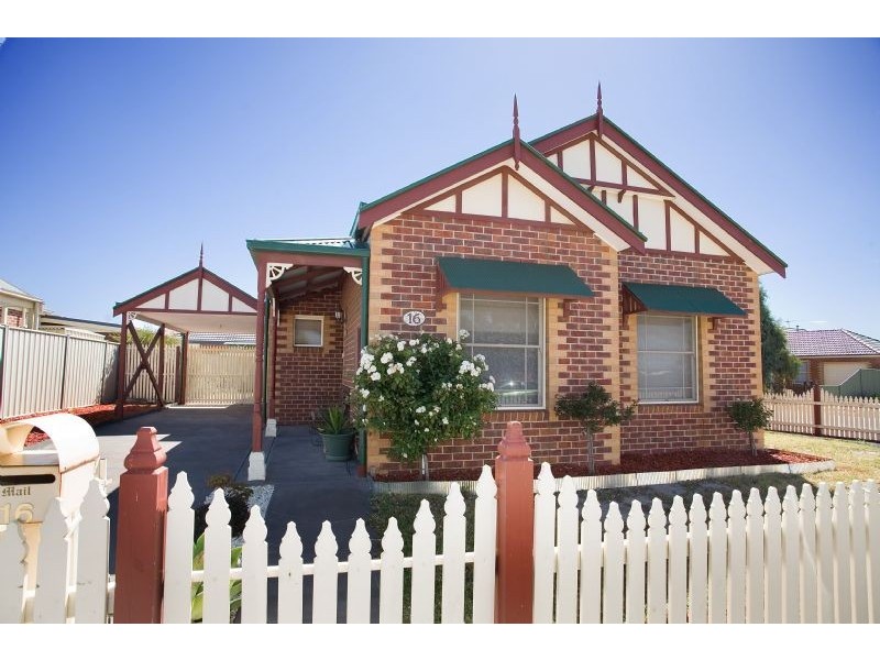 16 Stoneleigh Place, Craigieburn VIC 3064