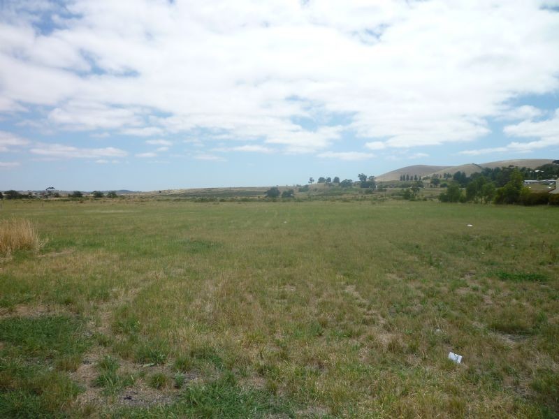 19 Whiteside Street, Beveridge VIC 3753