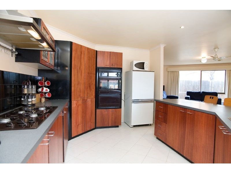 7 Dartford Court, Craigieburn VIC 3064