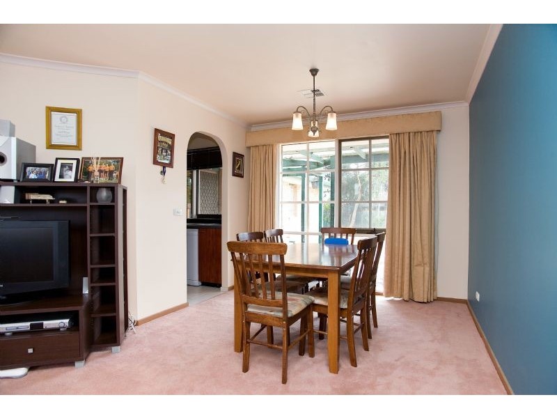 7 Dartford Court, Craigieburn VIC 3064