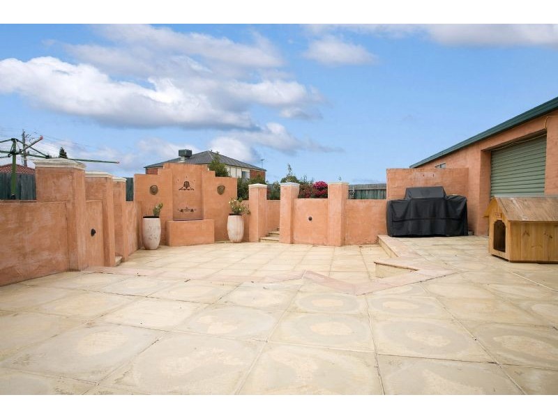 7 Dartford Court, Craigieburn VIC 3064