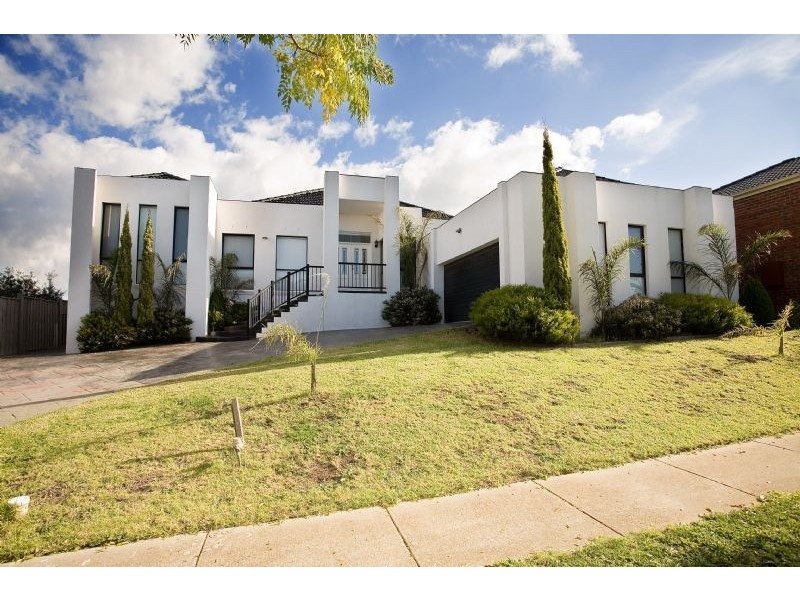 18 Grange Rise, Craigieburn VIC 3064