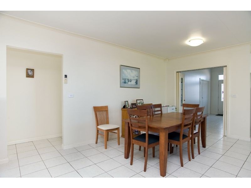 18 Grange Rise, Craigieburn VIC 3064