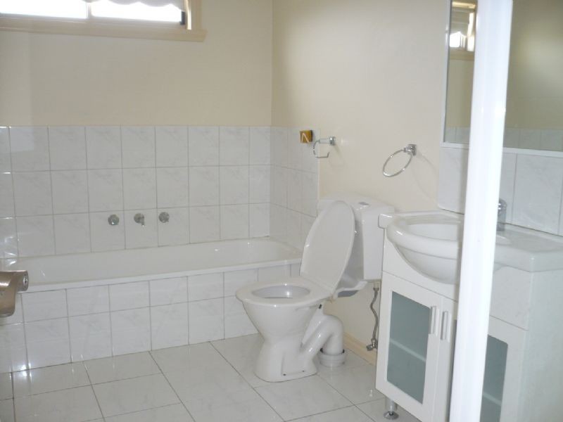 4/66-70 Eldorado Crescent, Meadow Heights VIC 3048