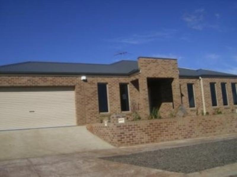 8 Hiraji Street, Kurunjang VIC 3337