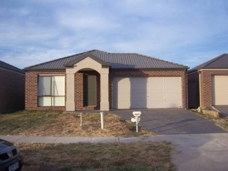 55 Kinglake Crescent, Craigieburn VIC 3064