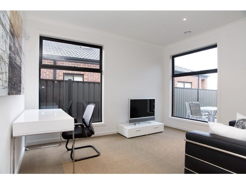 14 Kelway Street, Craigieburn VIC 3064