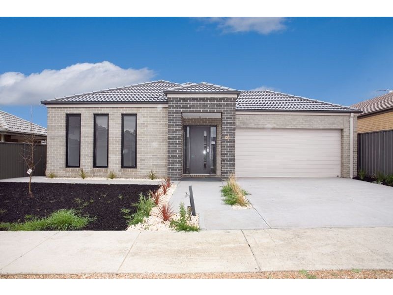 54 Centennial Park Drive, Craigieburn VIC 3064
