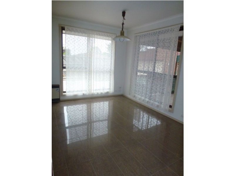 9 Rossdale Street, Craigieburn VIC 3064