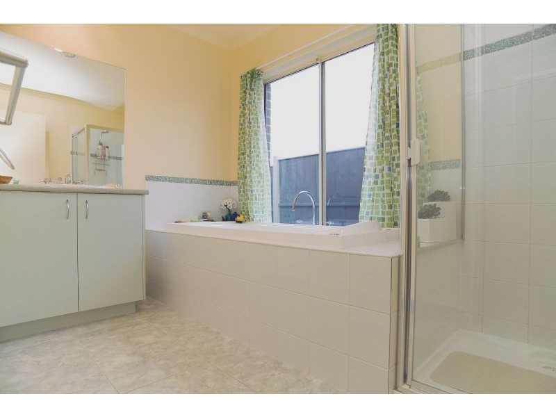 38 Creighton Way, Craigieburn VIC 3064