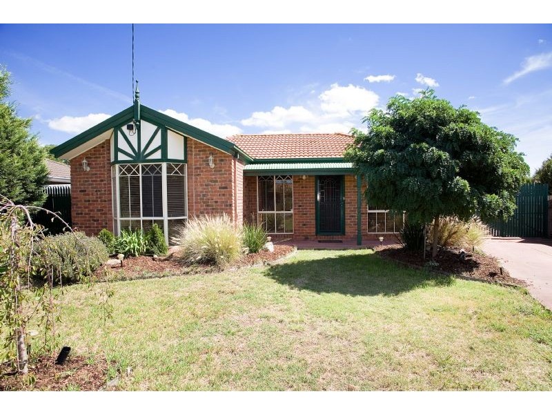 7 Hursley Court, Craigieburn VIC 3064