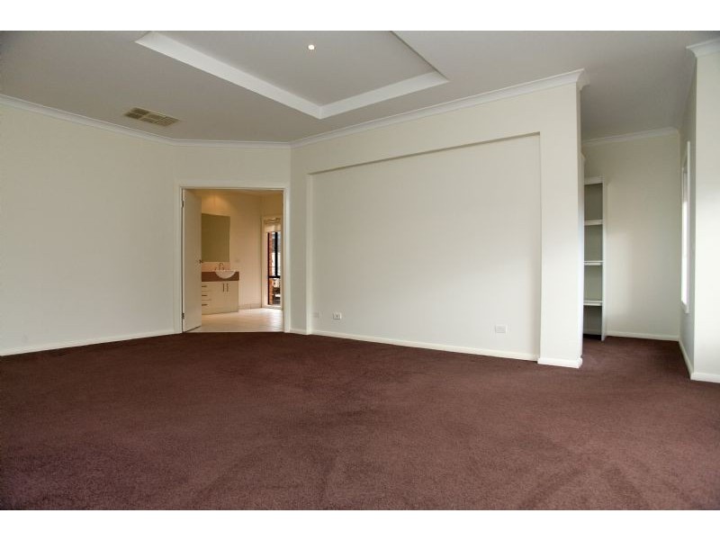 32 Scottsdale Court, Craigieburn VIC 3064