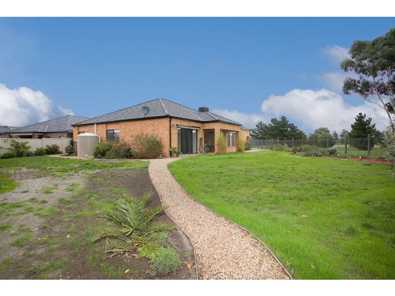 32 Scottsdale Court, Craigieburn VIC 3064