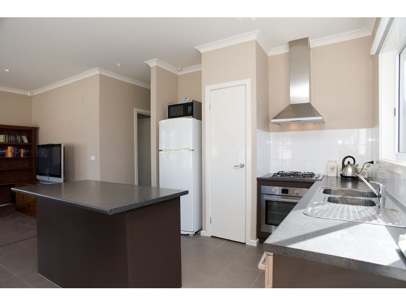3 Burrora Way, Craigieburn VIC 3064