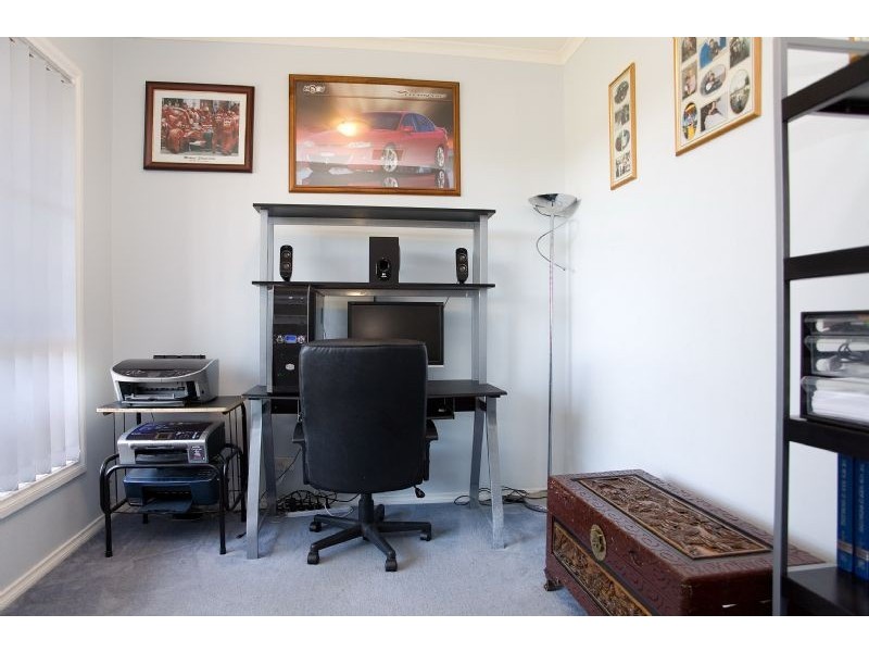 16 Dewvale Place, Craigieburn VIC 3064