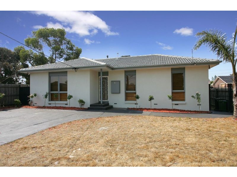 14 Pines Way, Craigieburn VIC 3064