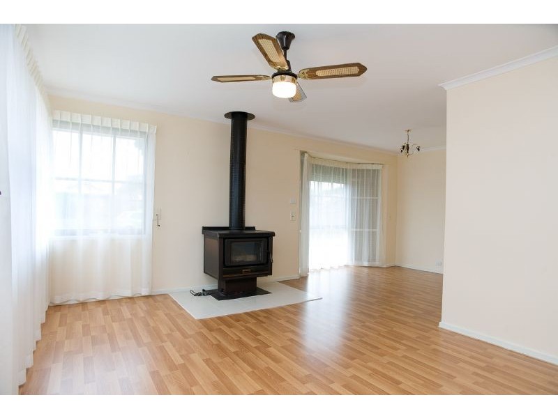 9 Hayle Court, Craigieburn VIC 3064