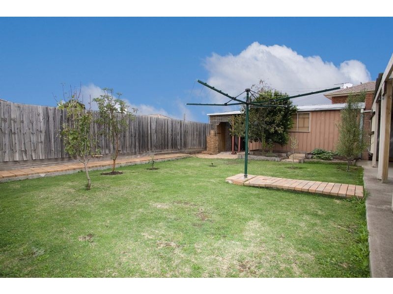 9 Hayle Court, Craigieburn VIC 3064