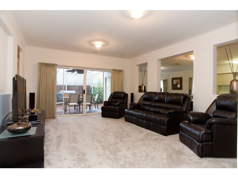 23 Claremont Street, Craigieburn VIC 3064