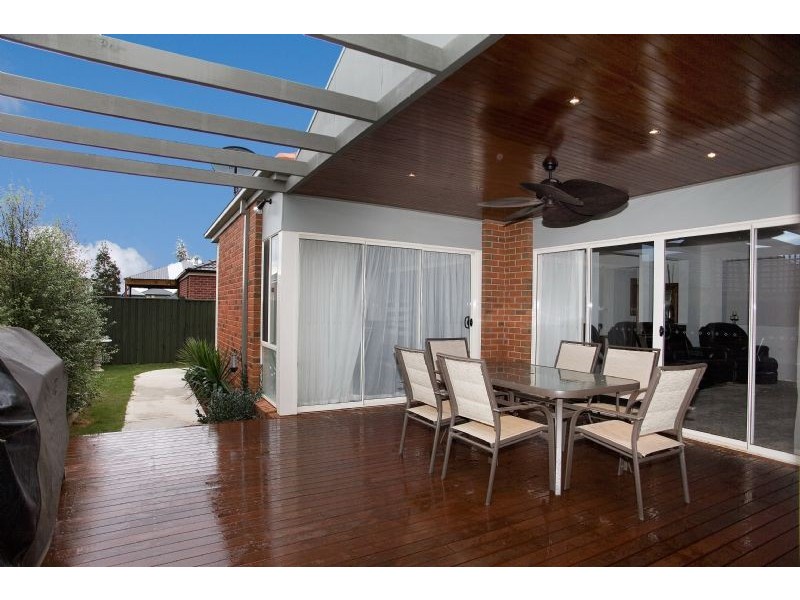 23 Claremont Street, Craigieburn VIC 3064