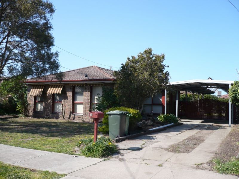 6 Grinstead Court, Craigieburn VIC 3064
