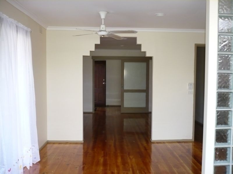6 Grinstead Court, Craigieburn VIC 3064