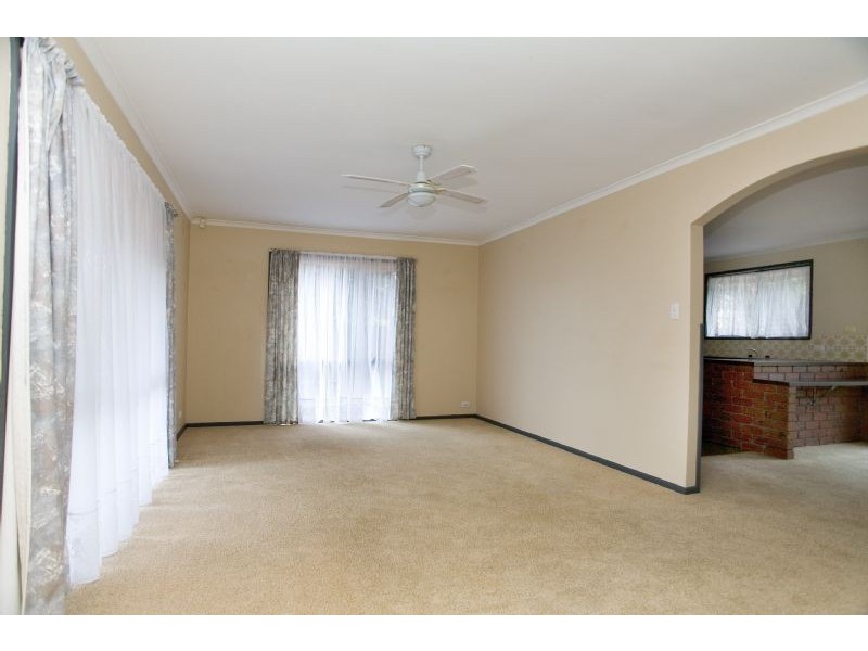 15 Eastgate Road, Craigieburn VIC 3064