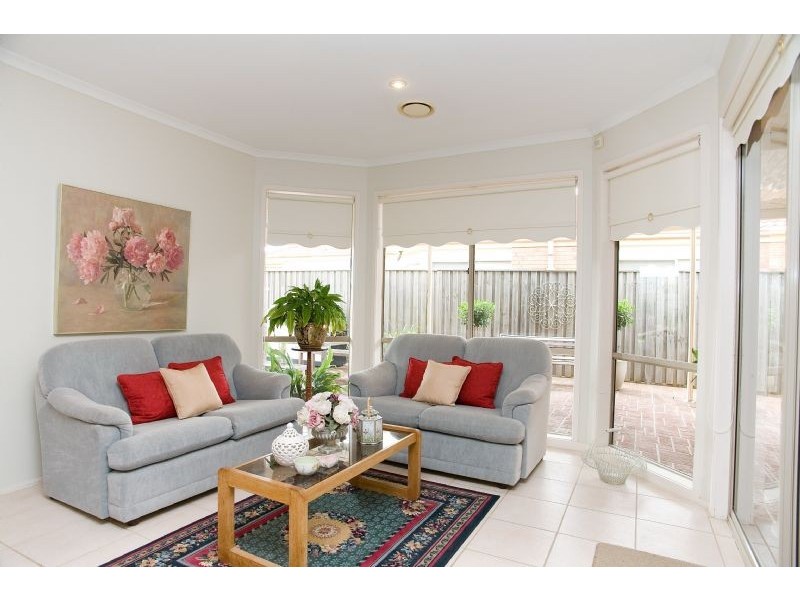 11 Morgan Court, Roxburgh Park VIC 3064