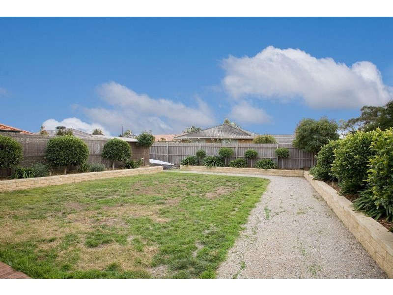 11 Morgan Court, Roxburgh Park VIC 3064