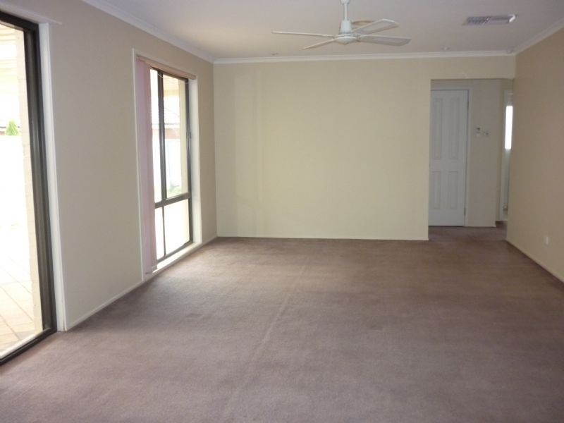 36 Jacaranda Place, Craigieburn VIC 3064