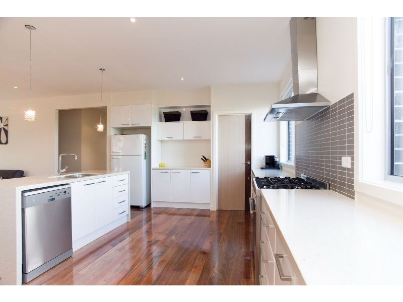 53 Cascade Terrace, Craigieburn VIC 3064