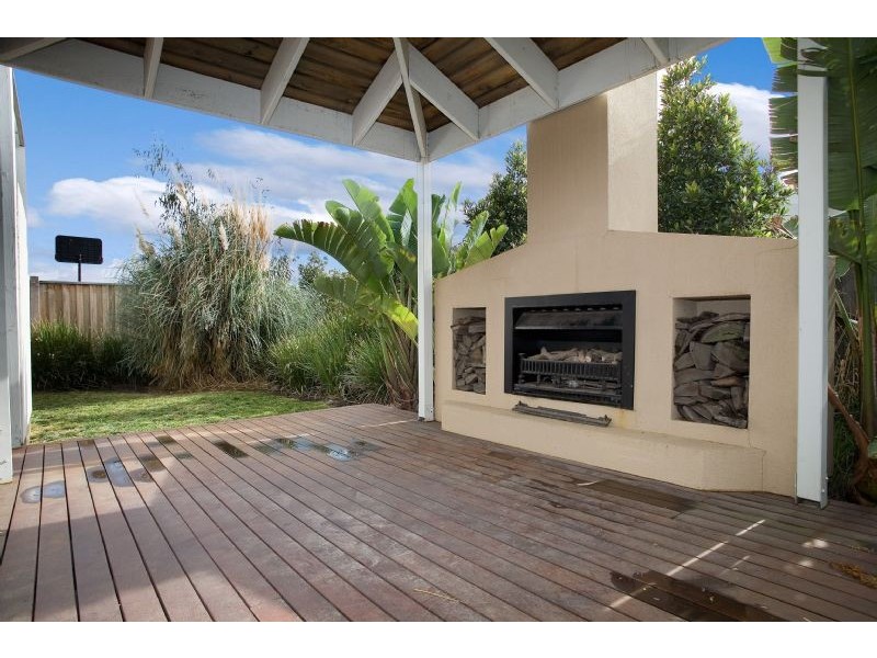 15 Grosvenor Square, Craigieburn VIC 3064