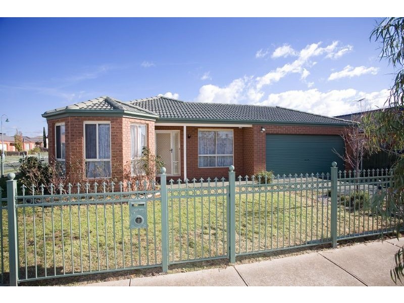 60 Yarcombe Crescent, Craigieburn VIC 3064