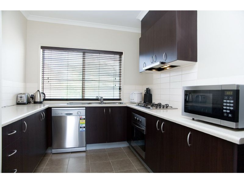 73 Bellfield Drive, Craigieburn VIC 3064