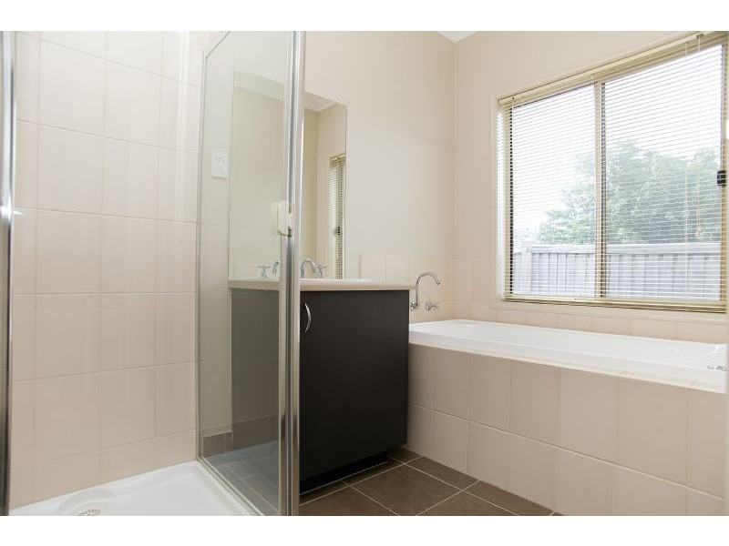 73 Bellfield Drive, Craigieburn VIC 3064