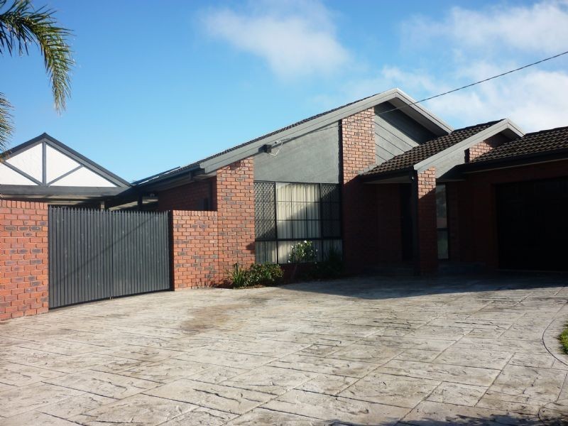 54 Northleigh Avenue, Craigieburn VIC 3064