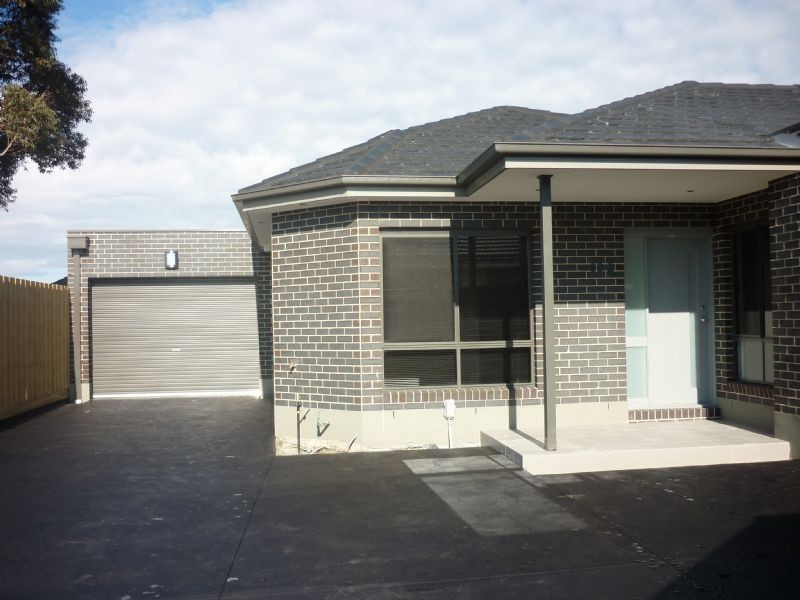 2/95 Dianne Avenue, Craigieburn VIC 3064