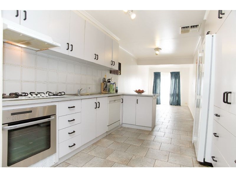 29 Wattleglen Street, Craigieburn VIC 3064