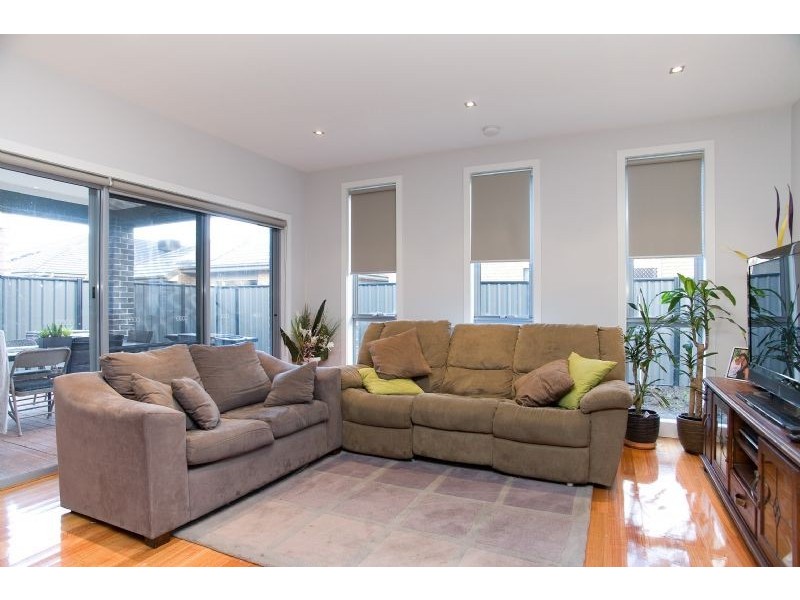 12 Swallow Street, Craigieburn VIC 3064