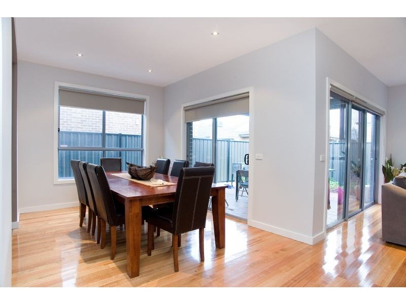 12 Swallow Street, Craigieburn VIC 3064