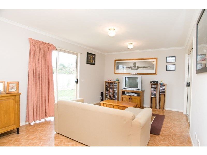 17 Pine Valley Rise, Craigieburn VIC 3064