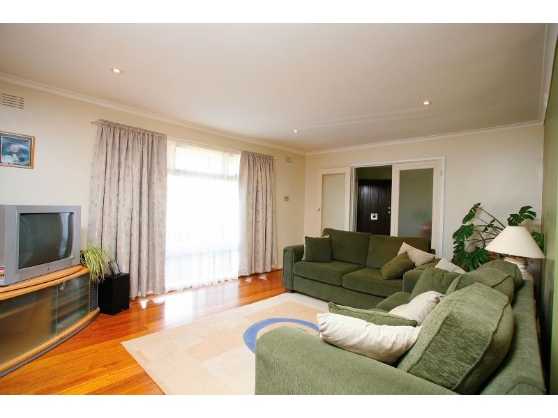45 Hanson Road, Craigieburn VIC 3064